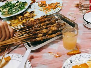 De Long BBQ and Hot Pot