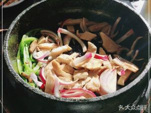 Li Ji Stone Pot BBQ (Cai Yu Branch)