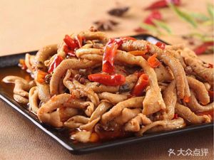 Liang San Spicy Chicken Head (Kangqiao Yuecheng Store)