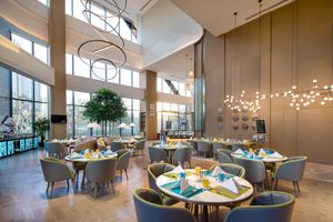 Zhengzhou Zhongjian Binhe Holiday Hotel - Yue Restaurant