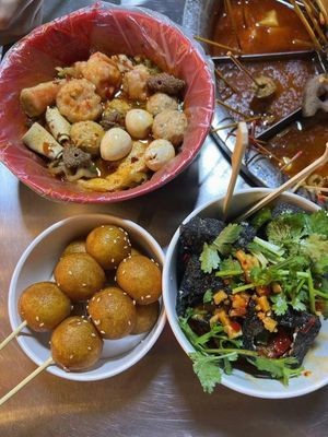 Wenhe Li Taiping Street Food City