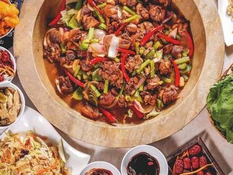 Zhou Shi Xin Tofu Fish Hot Pot (Jiyang Branch)