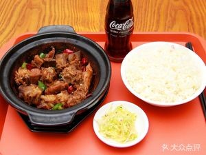 Yang Mingyu Huangfen Chicken Rice (Yuelong Middle School Store)