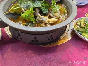 Old Sichuan Authentic Stone Pot Fish Charcoal Grilled Fish