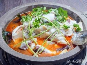 Dongting Lake Stone Pot Fish (Bailang Village Building Store)