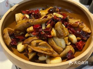 Deng San Lu Smoked Sauce Pub (Fanhui Road Branch)