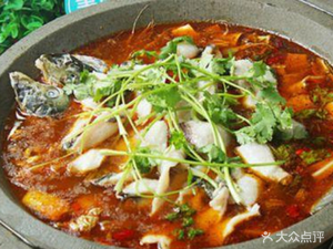 Liu Ye Stone Pot Fish Pig's Trotter Chicken