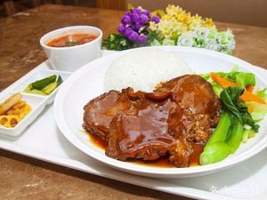 Yellow Braised Chicken Rice (Huashi Yuan Store)