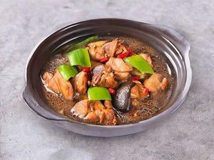 Yellow Braised Chicken Rice (Longhu Guanggu City Branch)