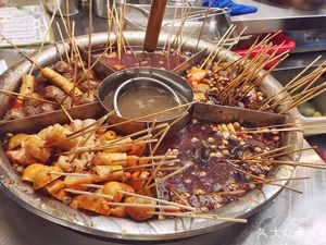 Jingzhou Traditional Spicy Hot Pot Skewers (World City Guanggu Pedestrian Street Branch)