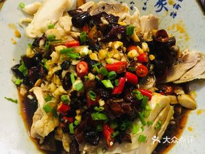 Sichuan-Hunan Home-style Cuisine (Zisong Garden East Road Branch)