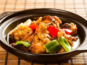 黄焖鸡米饭(长寿店)