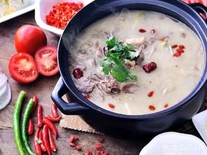 Baiwei Yangsheng Tang Jianghu Cuisine (Ancient Town Branch)