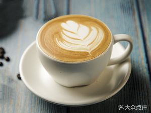 1/2 HALF COFFEE