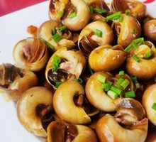 Stir-Fried Giant Abalone in Sauce