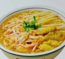 Golden Soup Beef Noodles