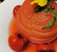 Red Fruit Pear