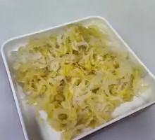 Thin Sliced Pickled Cabbage