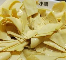 Oil-soaked tofu skin