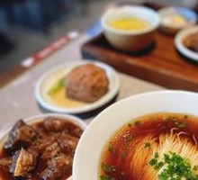 Beef and Beef tendon noodles