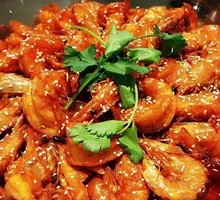 Spicy Stir-Fried Chicken Wings and Shrimp