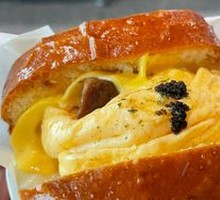 Thick Beef Burger with Egg
