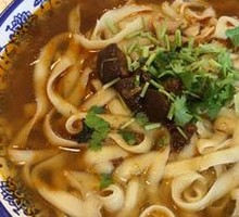Braised Pork with Knife-Cut Noodles