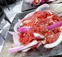 Hand-Cut Fresh Beef