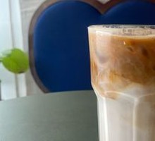 Vanilla Bos Tea Latte