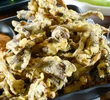 Fried Enoki Mushrooms