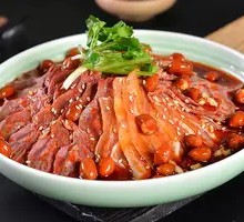 Spicy Sichuan Beef and Ox Tripe in Sour Soup