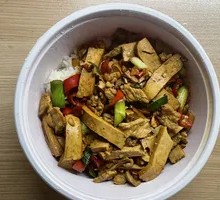 Youxian Fragrant Tofu in Wooden Bucket Rice