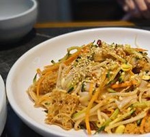 Northwest Handmade Cool Noodles with Crispy Meat in Flatbread