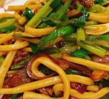 Stir-Fried Noodles