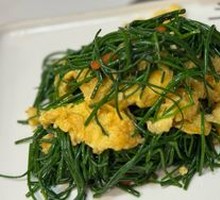 Sandy Onion Stir-fried with Local Eggs