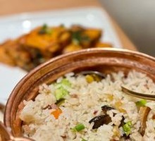 Stewed Rice with Beef Liver and Copper Pot