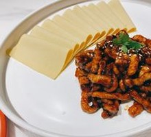Beijing-style Shredded Pork in Soy Sauce