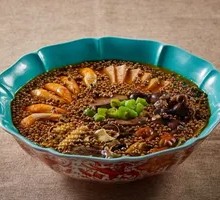 Seafood Spicy and Numbing Duck Blood Hot Pot