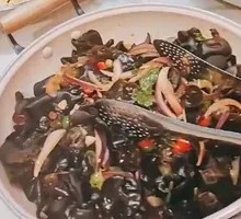 Cold-mixed black fungus