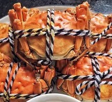 Classic Steamed Female Crab