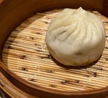 Mushroom Yibin Pickled Mustard Seed Pork Bun
