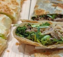 Black Ice Wheat Crispy Beef Roll