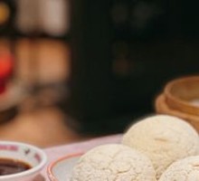 Snow Shadow Barbecue Pork Bun