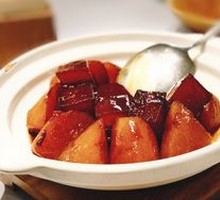 Signature Braised Pork with Radish