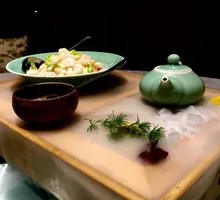 Braised Chicken Head Rice with Shrimp