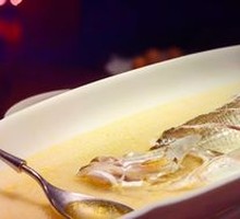 Suzhou-style Steamed White Fish