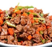 Stir-Fried Beef with Yellow Onion