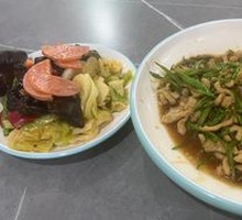 Stir-Fried String Beans with Pork on Rice