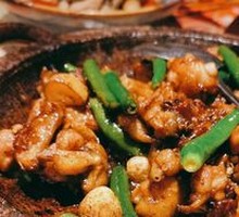 Stoneware Frog Legs with Beef