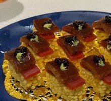 Caviar-flavored Puffed Rice Roast Duck